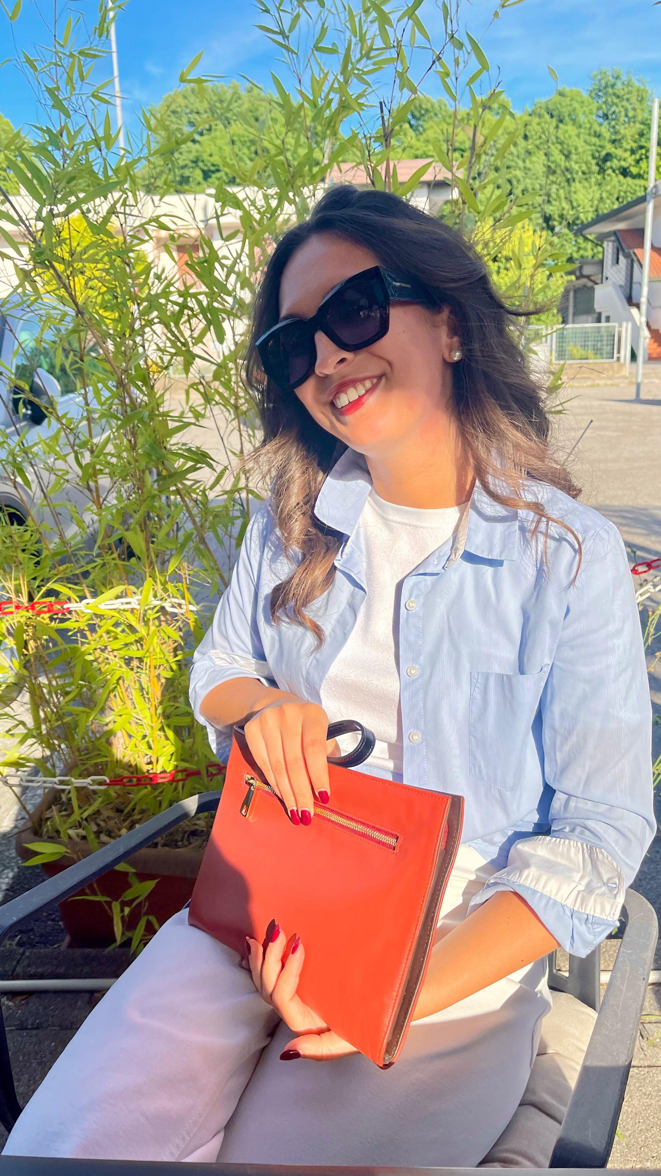 SARA in pelle mattone