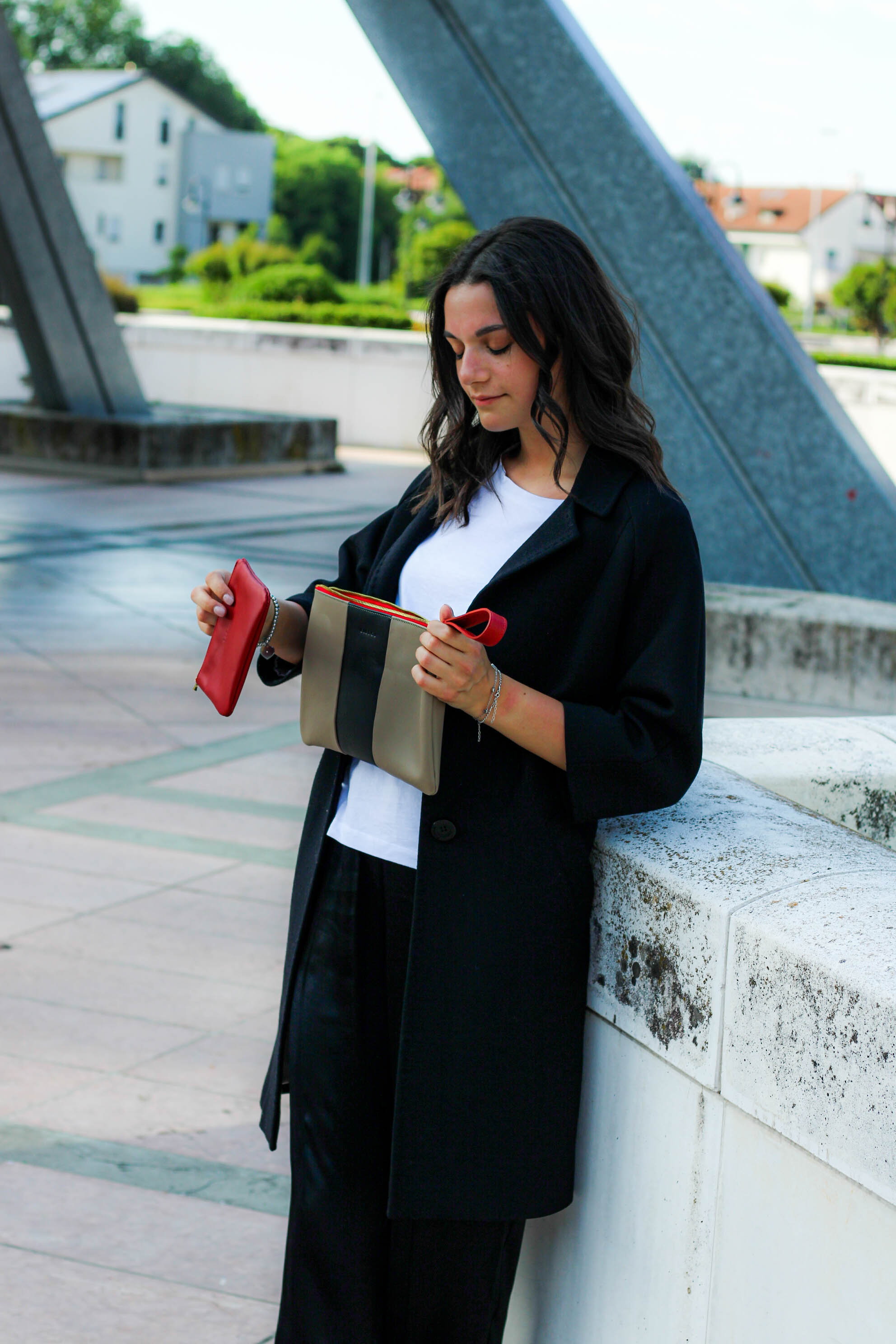LAURA in pelle tortora